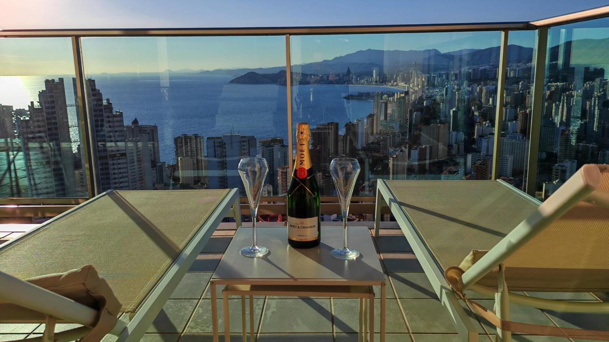 Skyline Floor 28 Sea Views Apartment Benidorm Luaran gambar