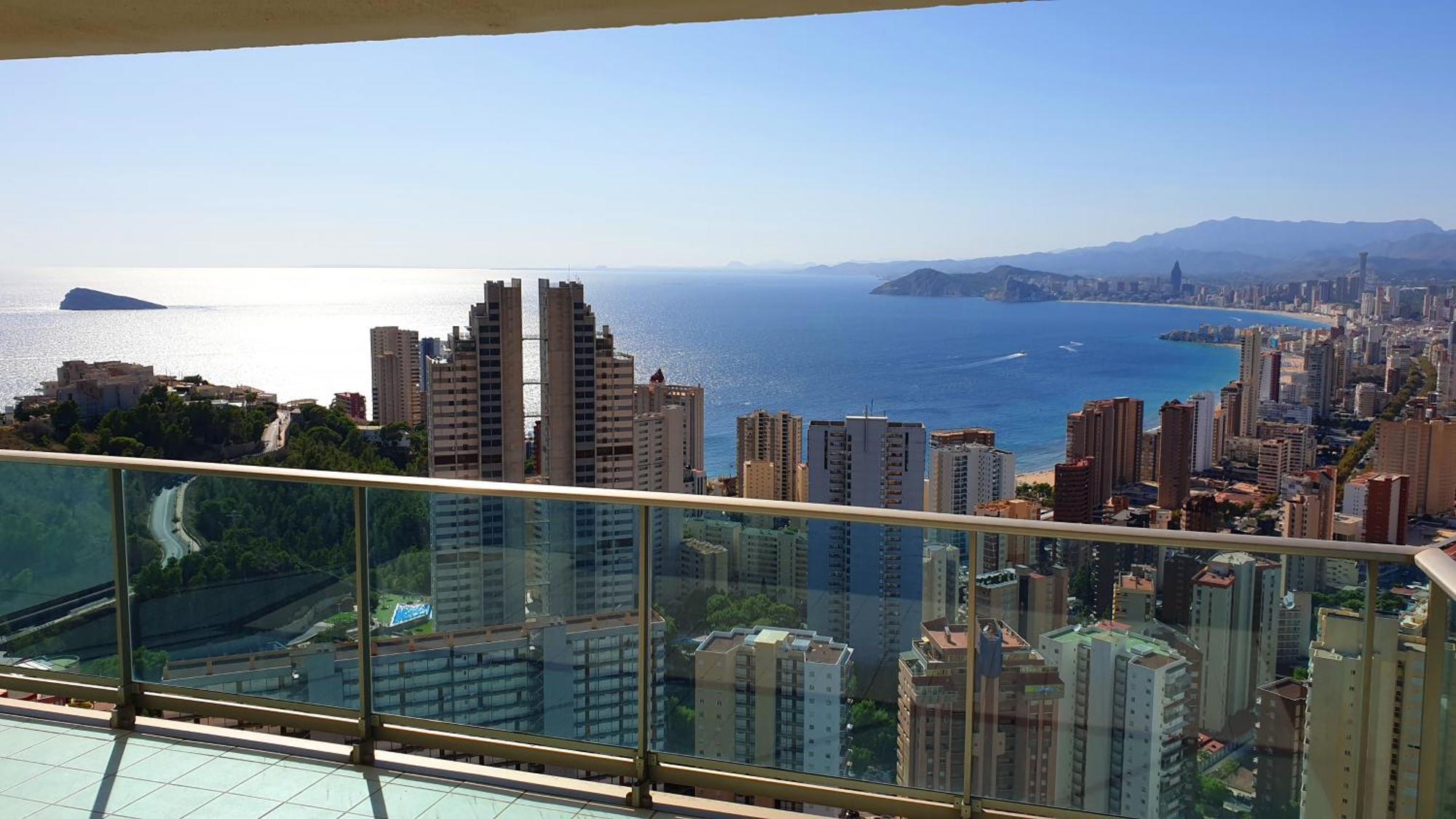Skyline Floor 28 Sea Views Apartment Benidorm Luaran gambar