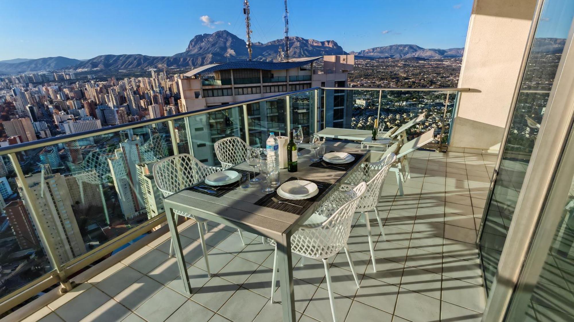 Skyline Floor 28 Sea Views Apartment Benidorm Luaran gambar