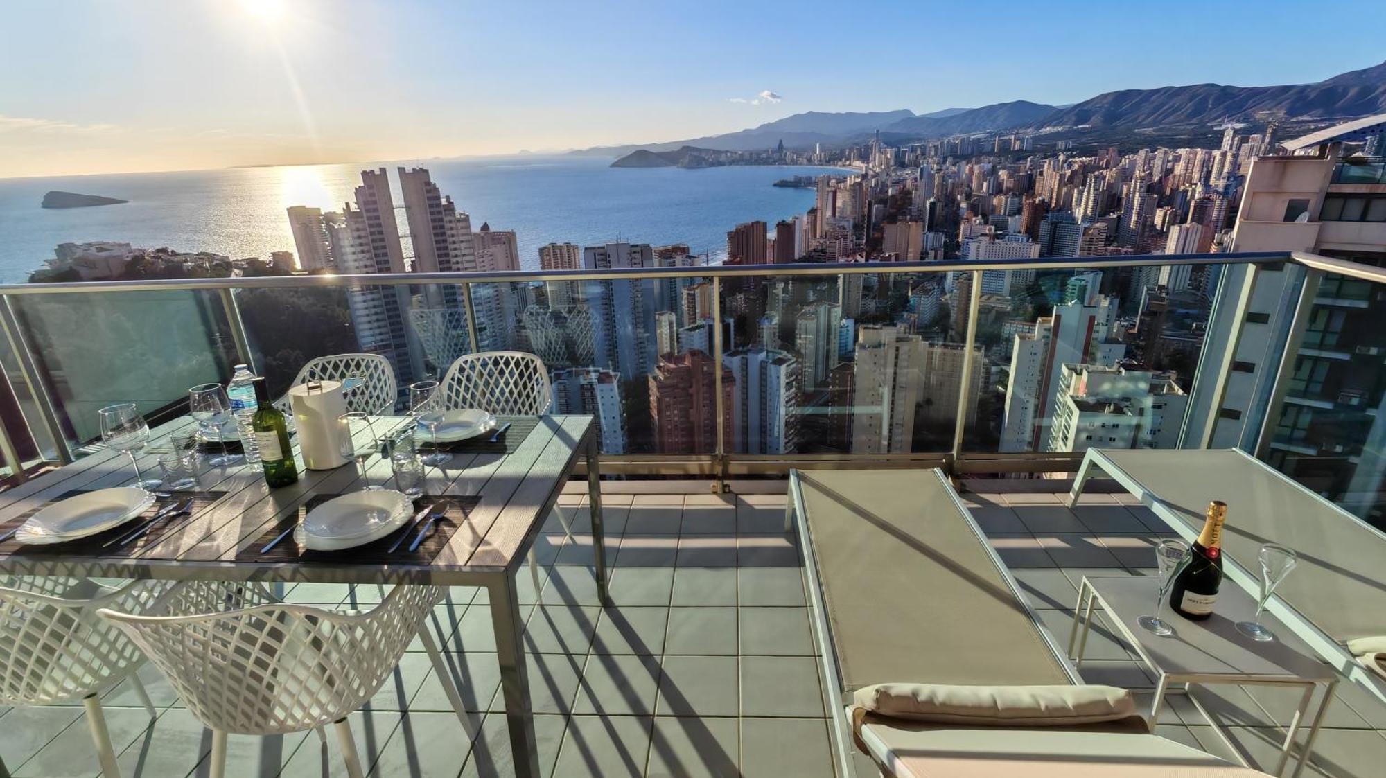 Skyline Floor 28 Sea Views Apartment Benidorm Luaran gambar