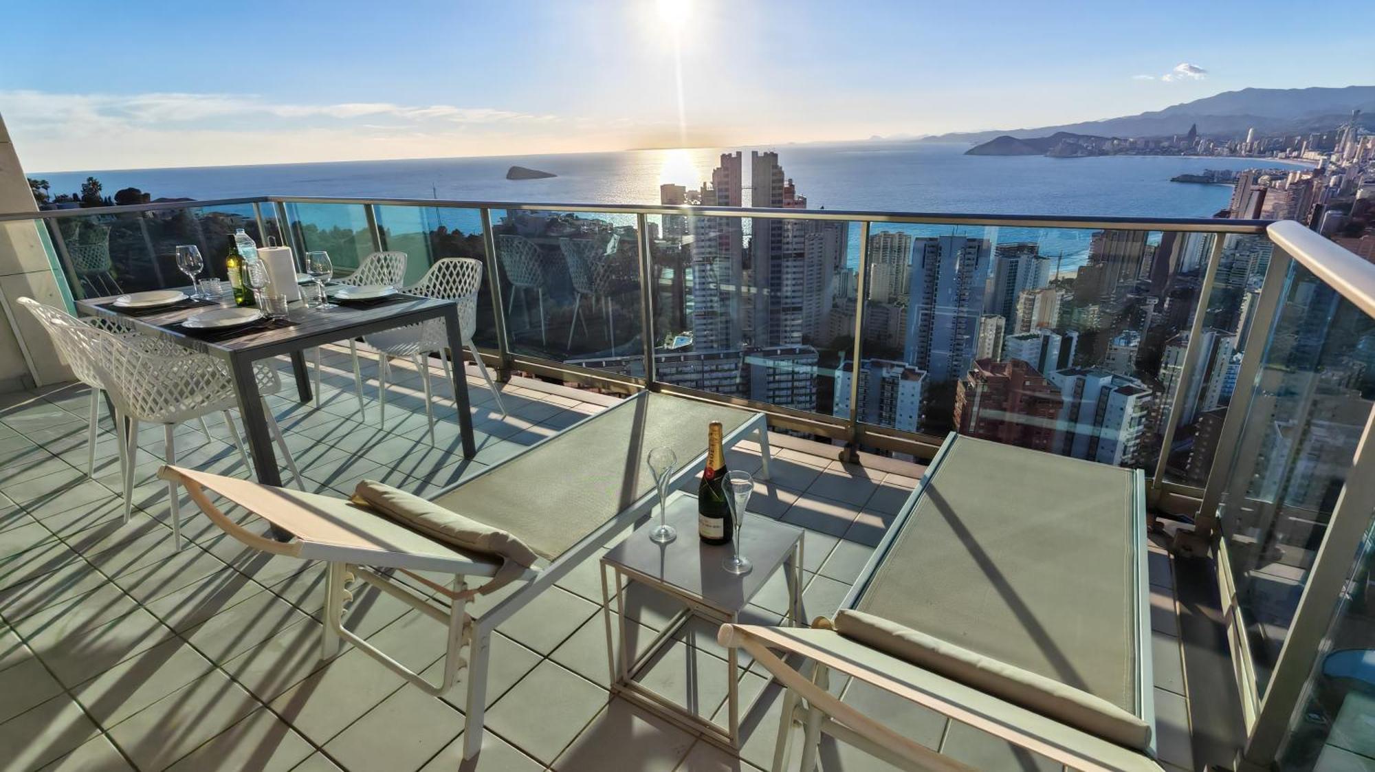 Skyline Floor 28 Sea Views Apartment Benidorm Luaran gambar