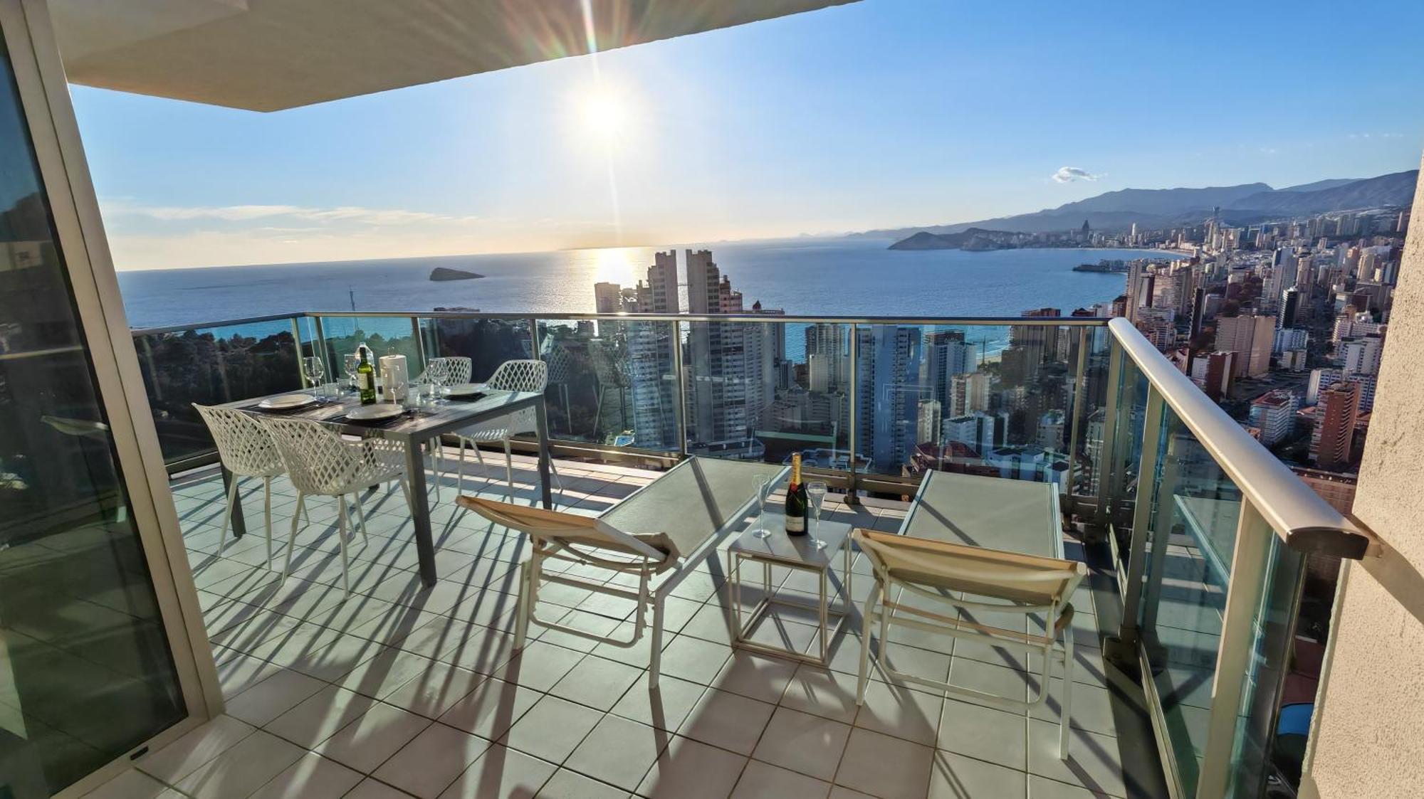 Skyline Floor 28 Sea Views Apartment Benidorm Luaran gambar