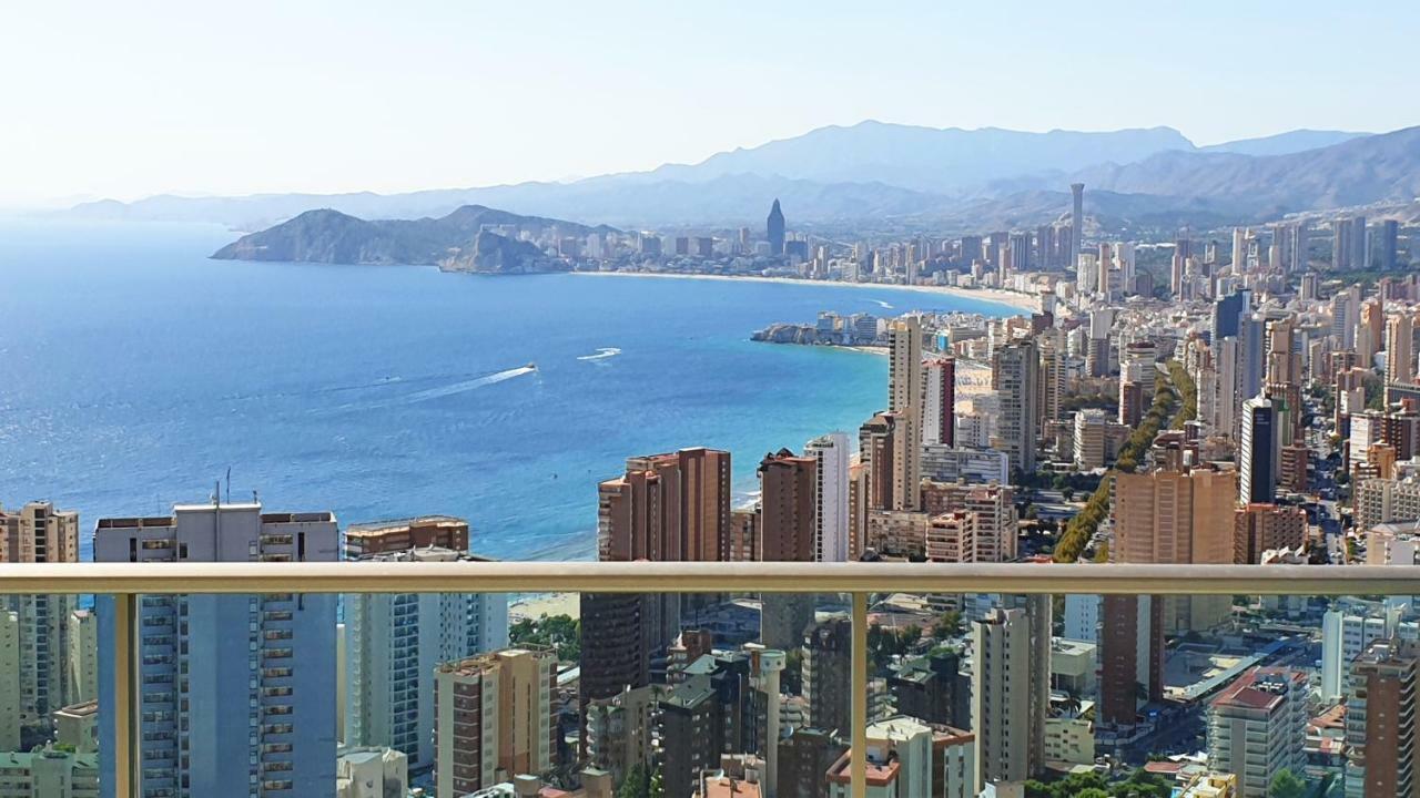 Skyline Floor 28 Sea Views Apartment Benidorm Luaran gambar